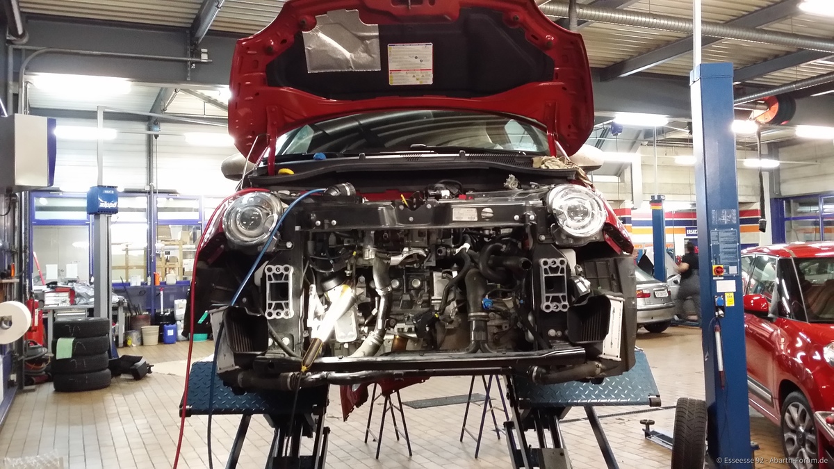 500 Abarth Wasserrohr