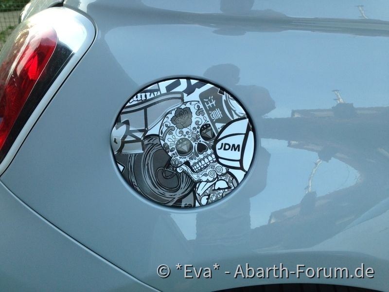 Stickerbombing :)