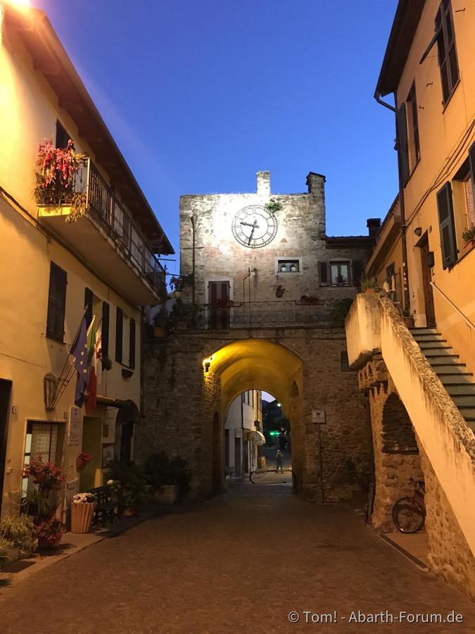 52 Tour 2019-05 Nightseeing