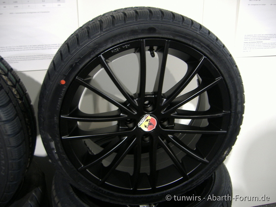 17"  mattschwarz