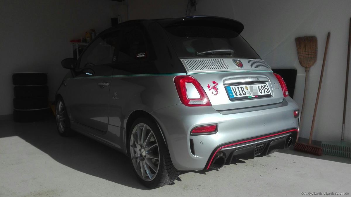 Roter Streifen Umrandung Diffusor Panel