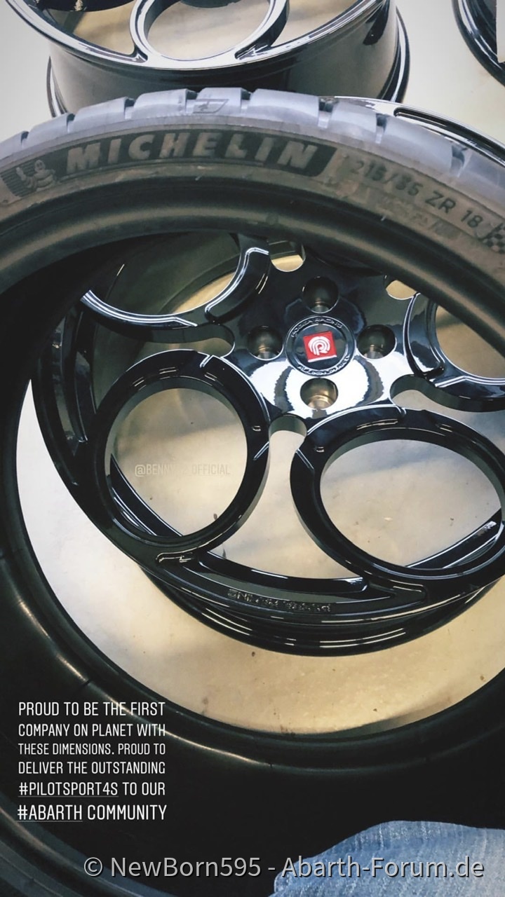 33D17B74-3A45-44E7-BB53-9D30F45FC3DC