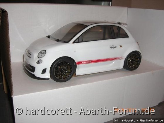 Neues RC-Modell Abarth 500