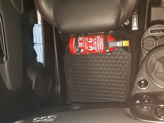 Feuerlöscher 695