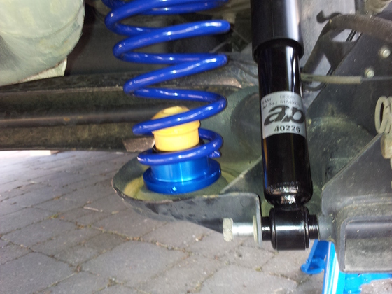 Einbau Spurplatten und Gewindefahrwerk