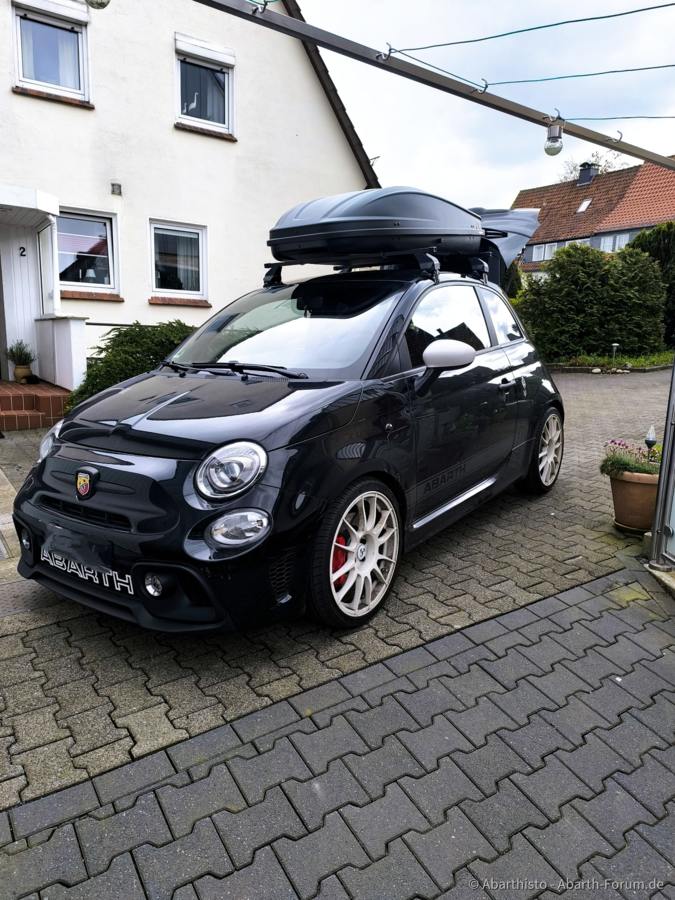 Abarth mit Dachbox :D