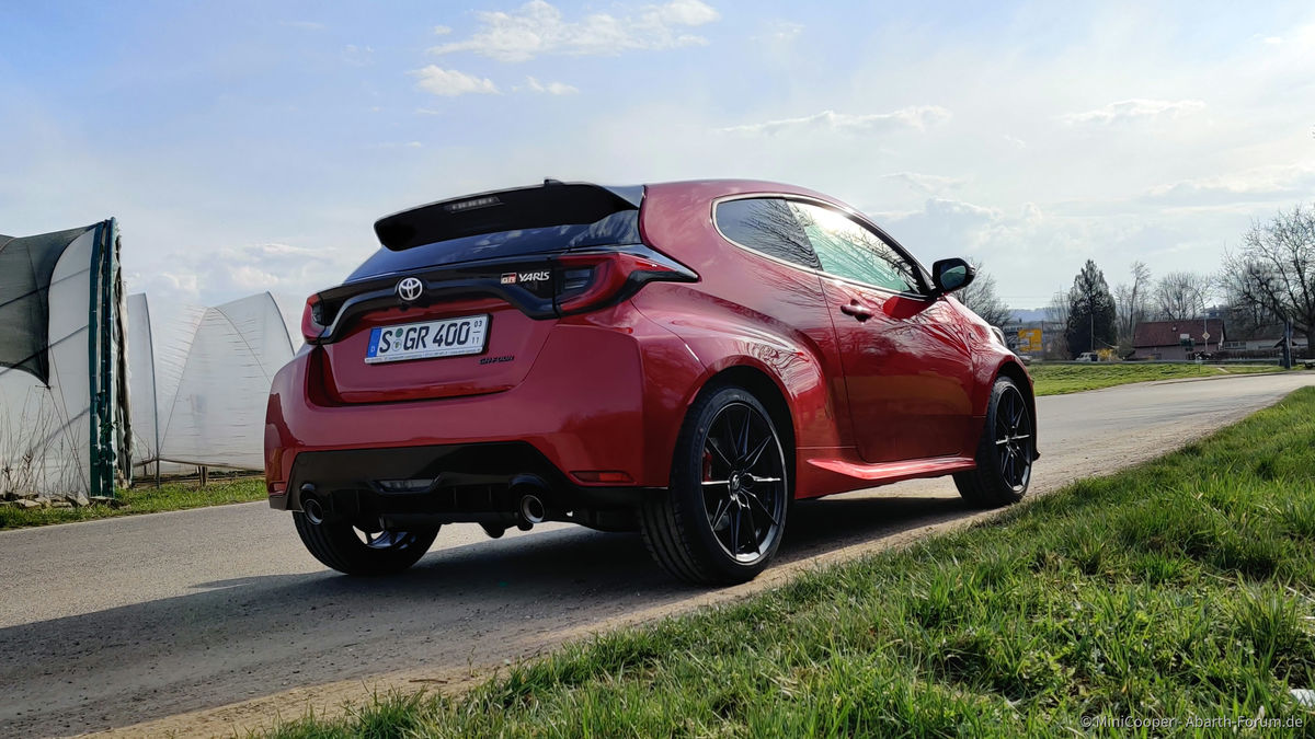 GR Yaris